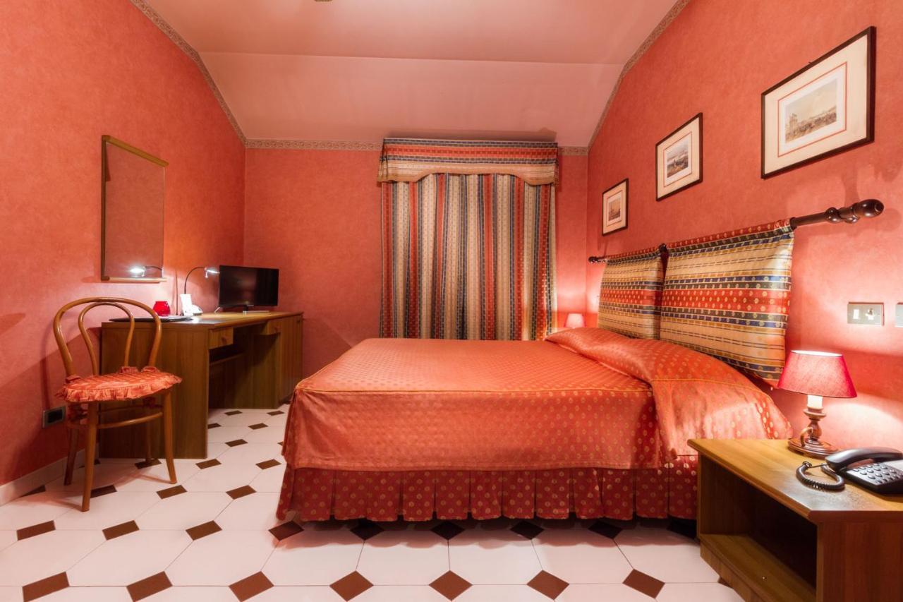 Park Hotel Villa Salzea Trofarello Eksteriør billede