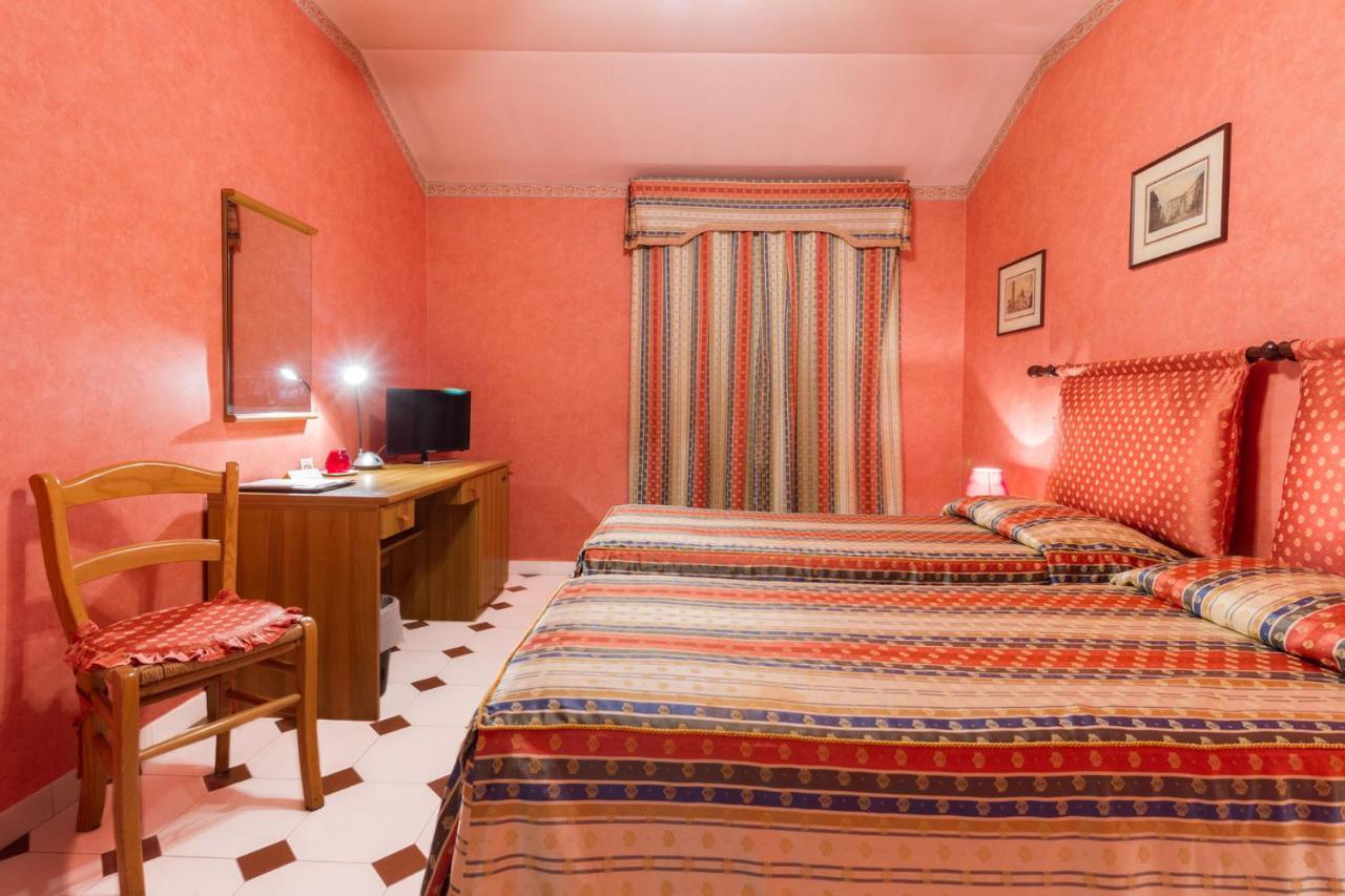 Park Hotel Villa Salzea Trofarello Eksteriør billede