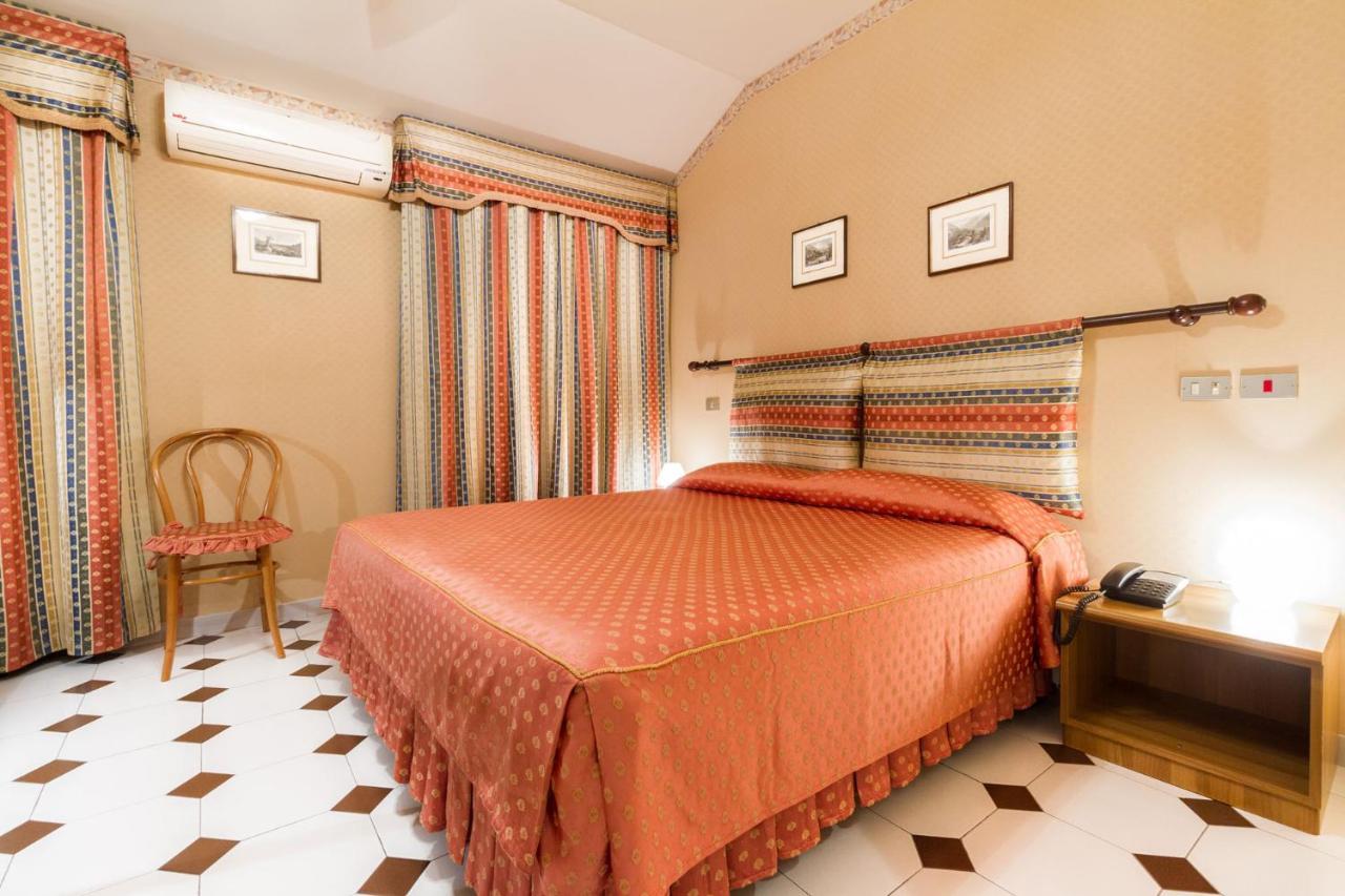 Park Hotel Villa Salzea Trofarello Eksteriør billede