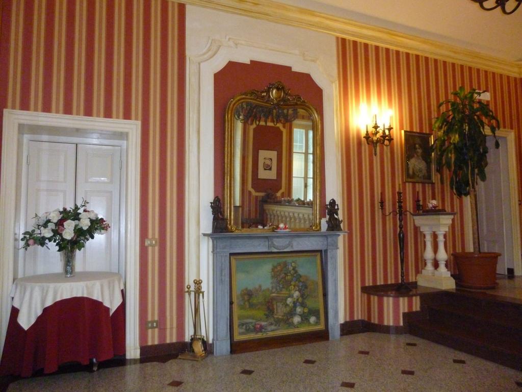 Park Hotel Villa Salzea Trofarello Eksteriør billede